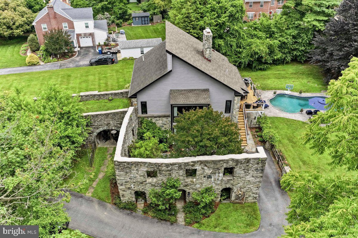 802 Goshen Road photo 2