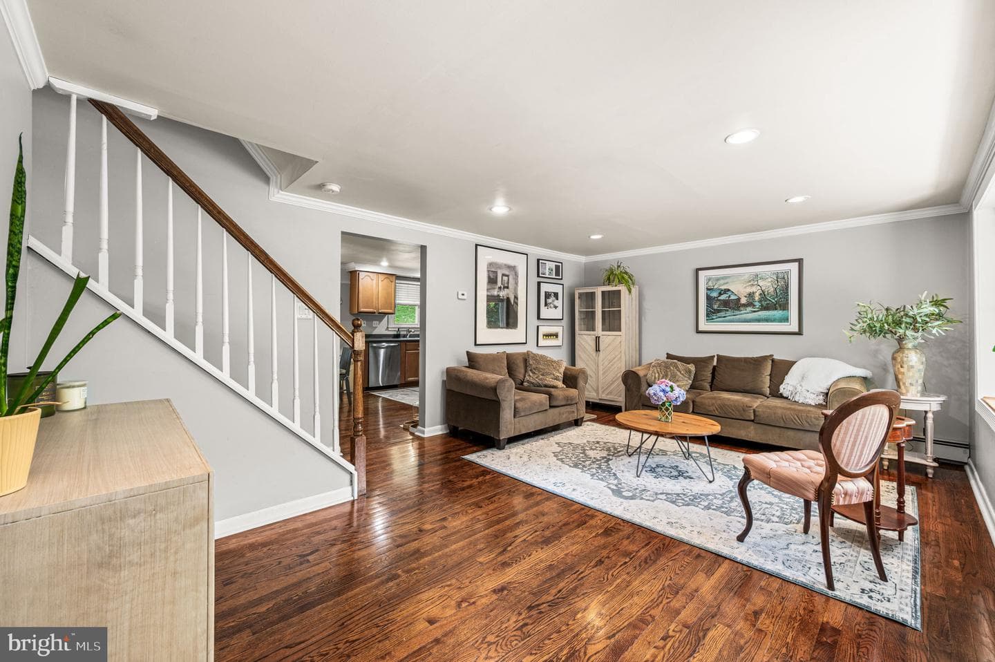 525 Oriole Drive photo 5