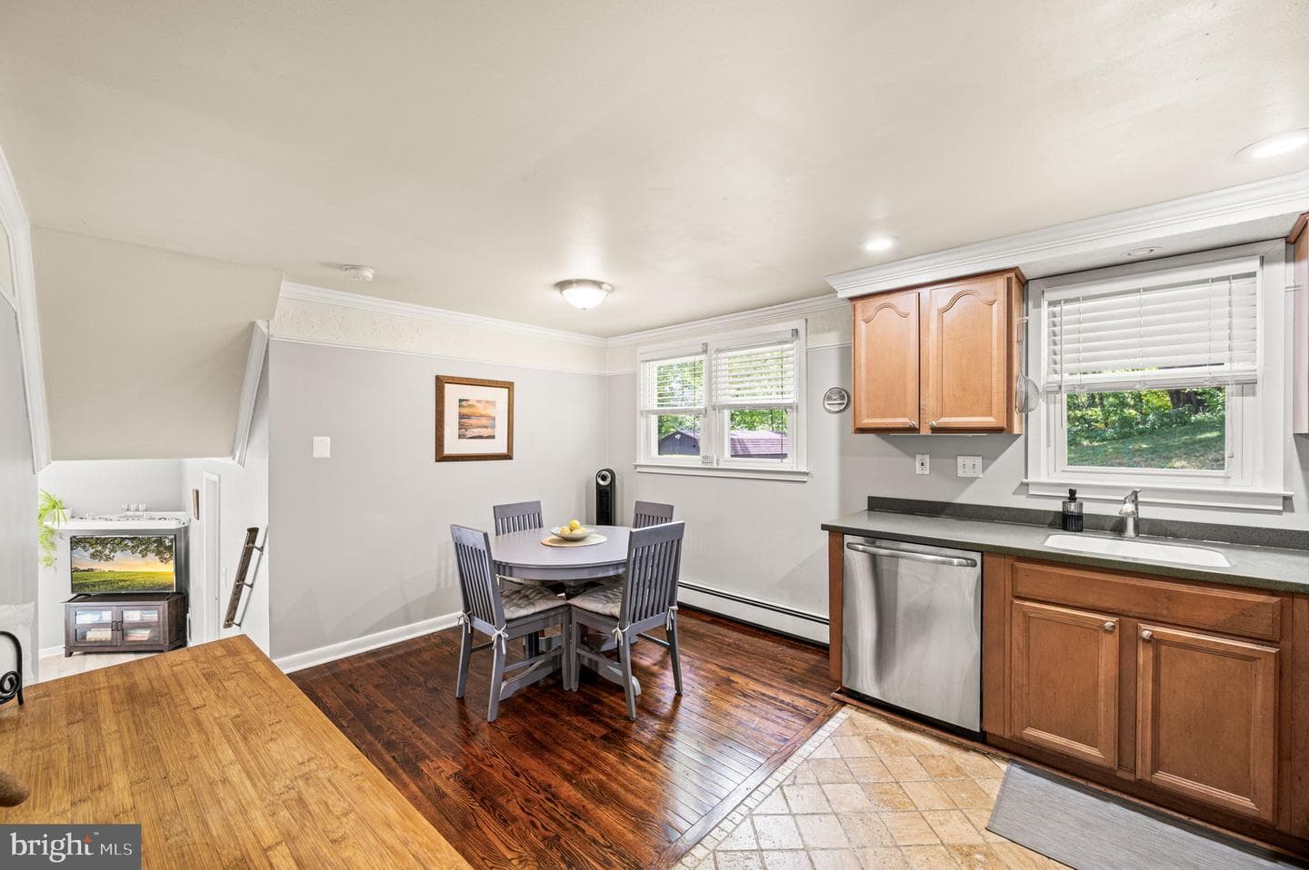 525 Oriole Drive photo 8