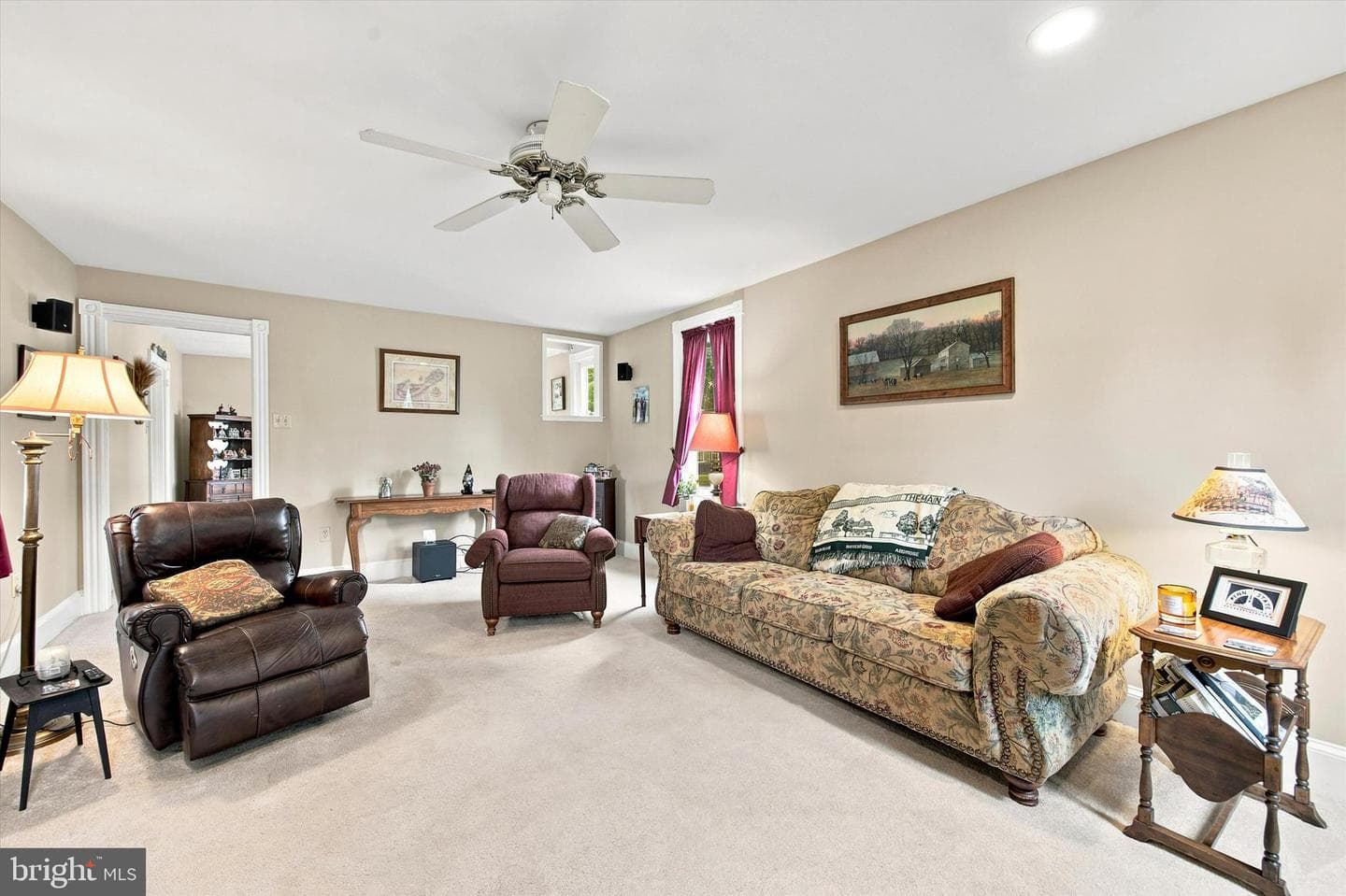 3 Maple Avenue photo 8