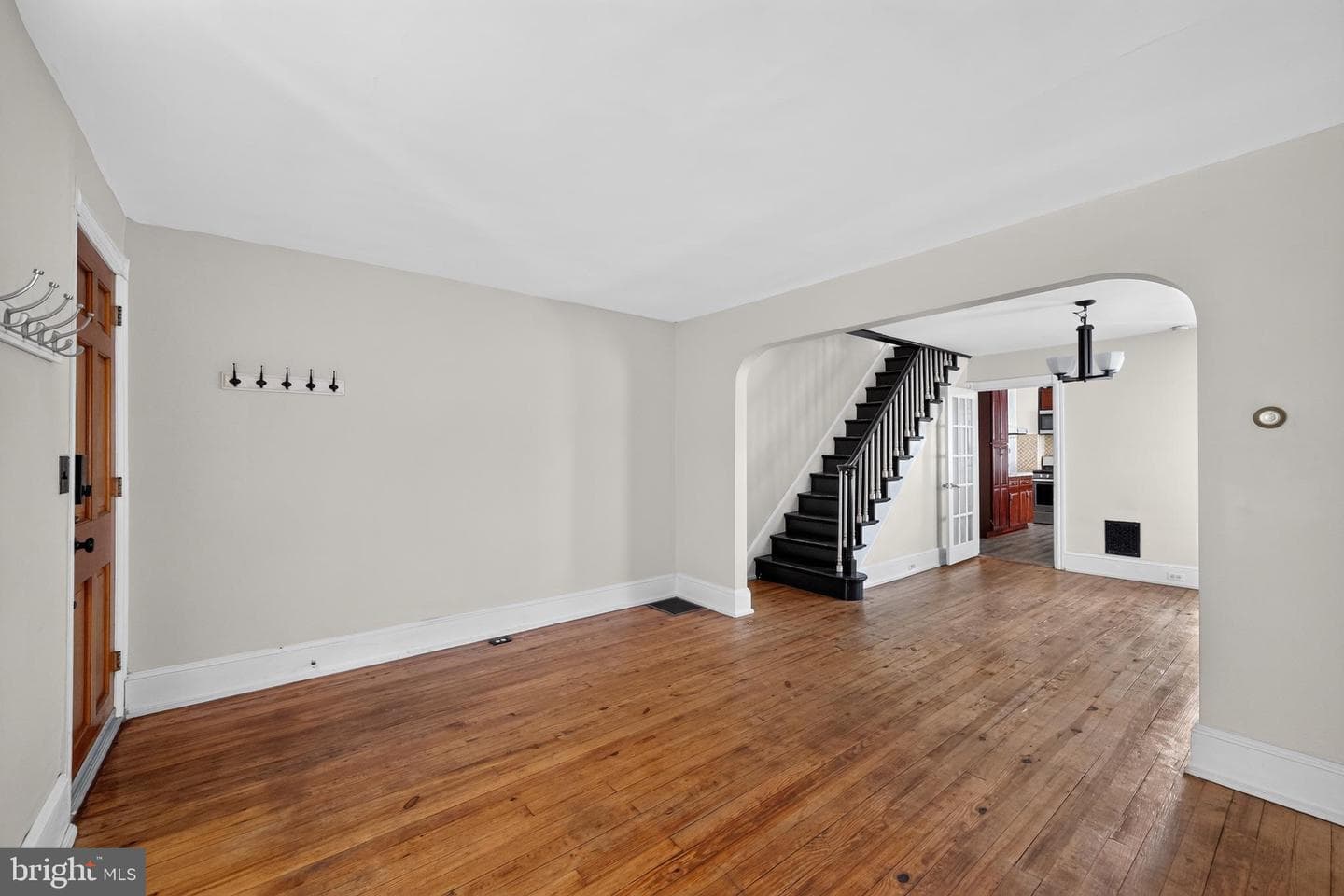 798 Madison Street photo 7