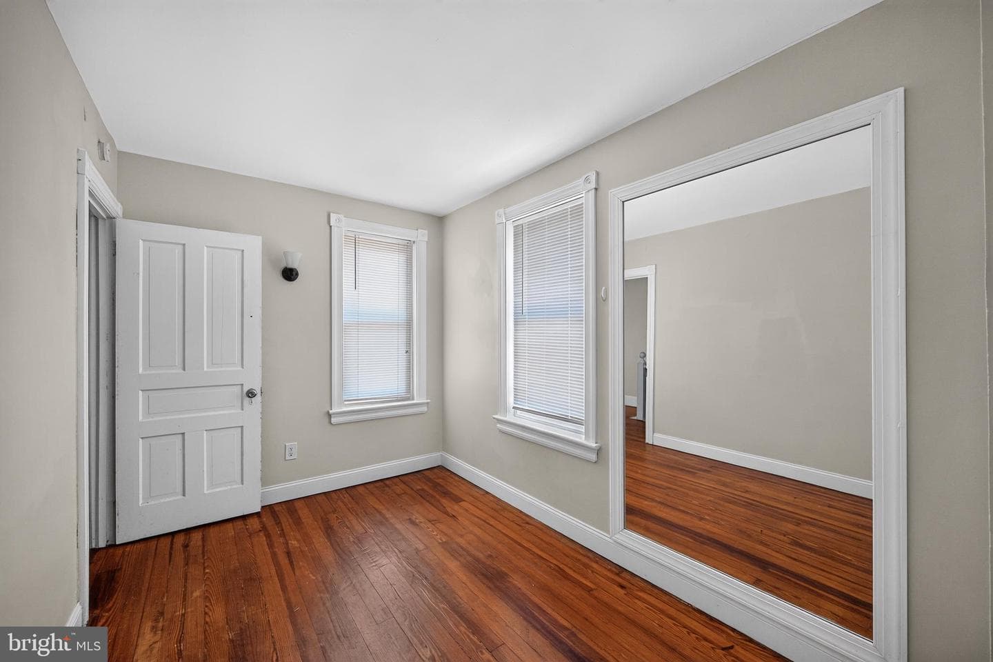 798 Madison Street photo 8