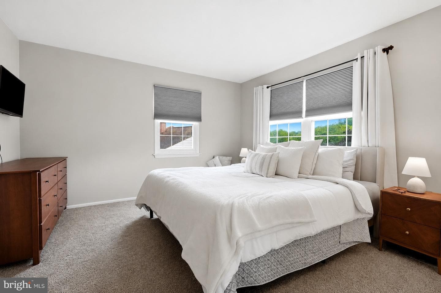 523 Coventry Lane photo 36