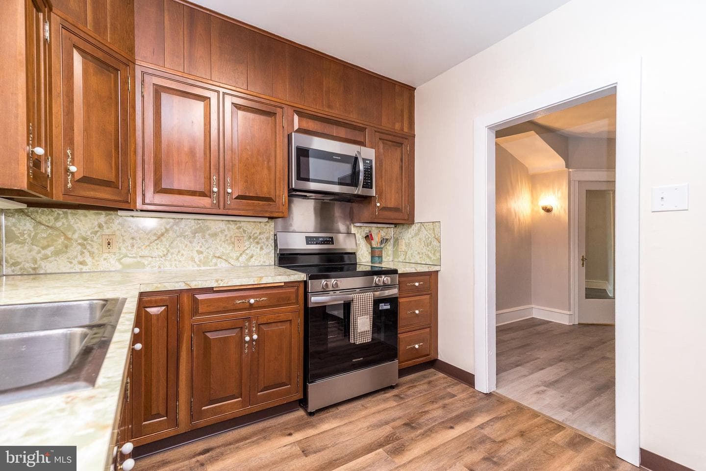 213 Buchanan Street photo 15