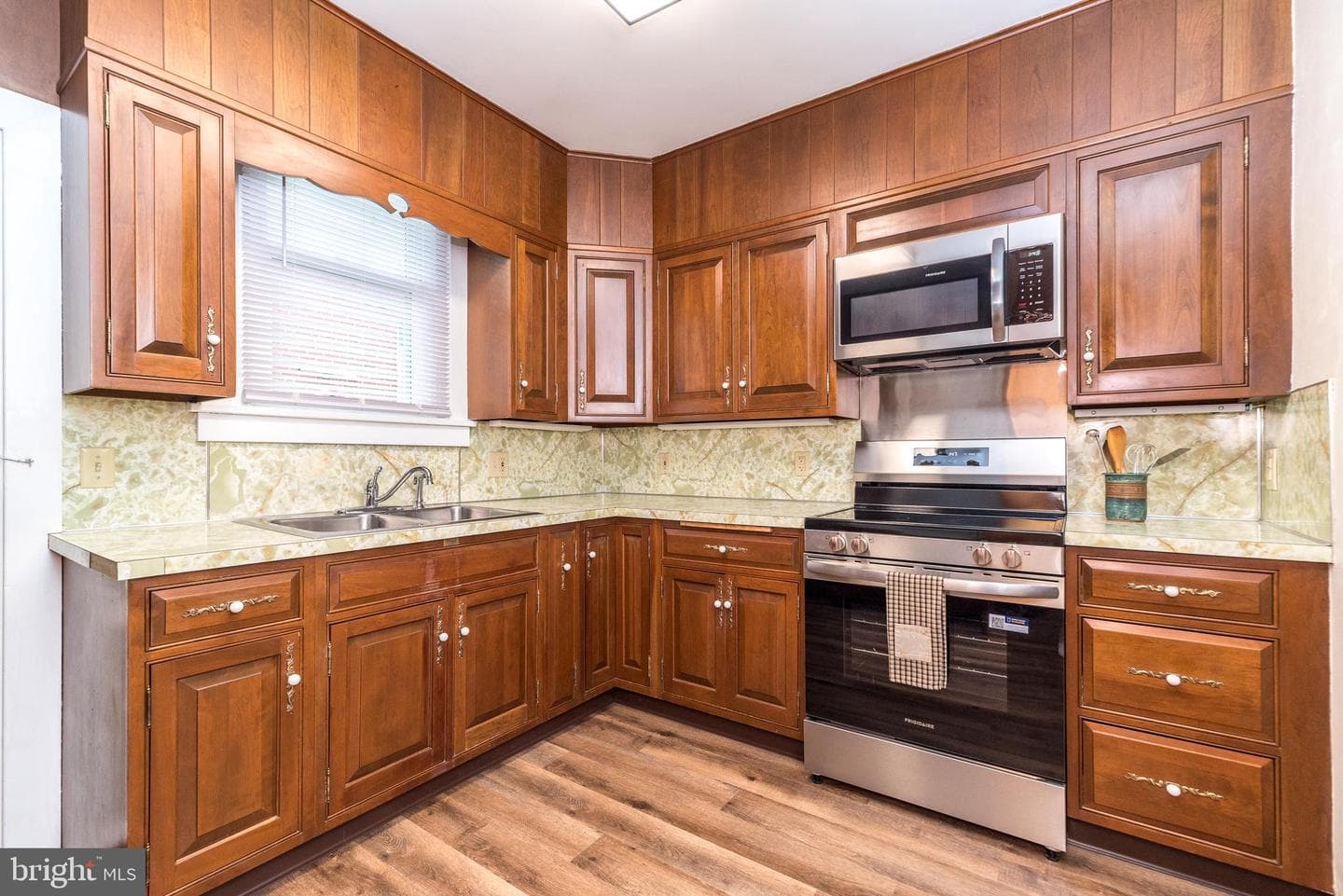 213 Buchanan Street photo 16
