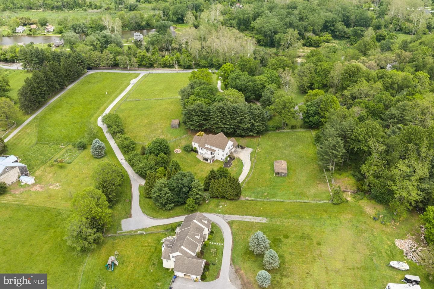 592 W Creek Road photo 59