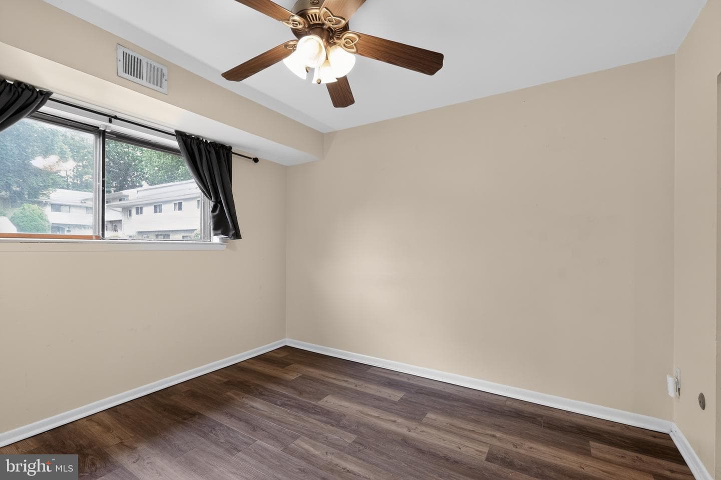 1518 Manley Road #b-33 photo 9