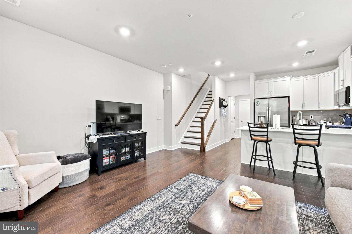 798 Ore Street photo 3