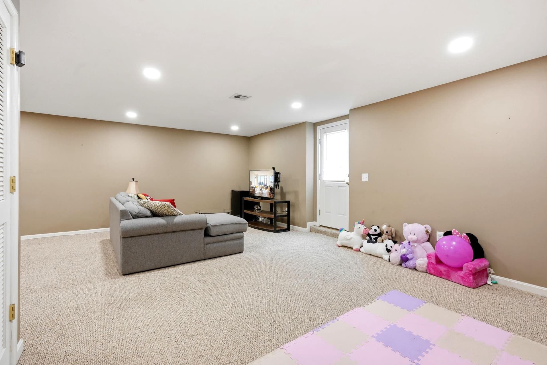 143 Penns Manor Drive photo 49
