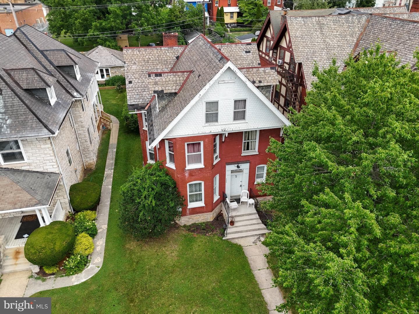 525 Lincoln Highway E photo 44