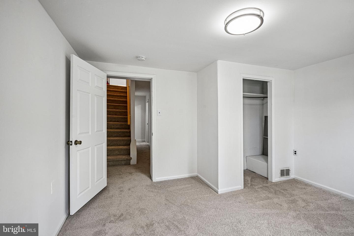 203 Walnut Street photo 17