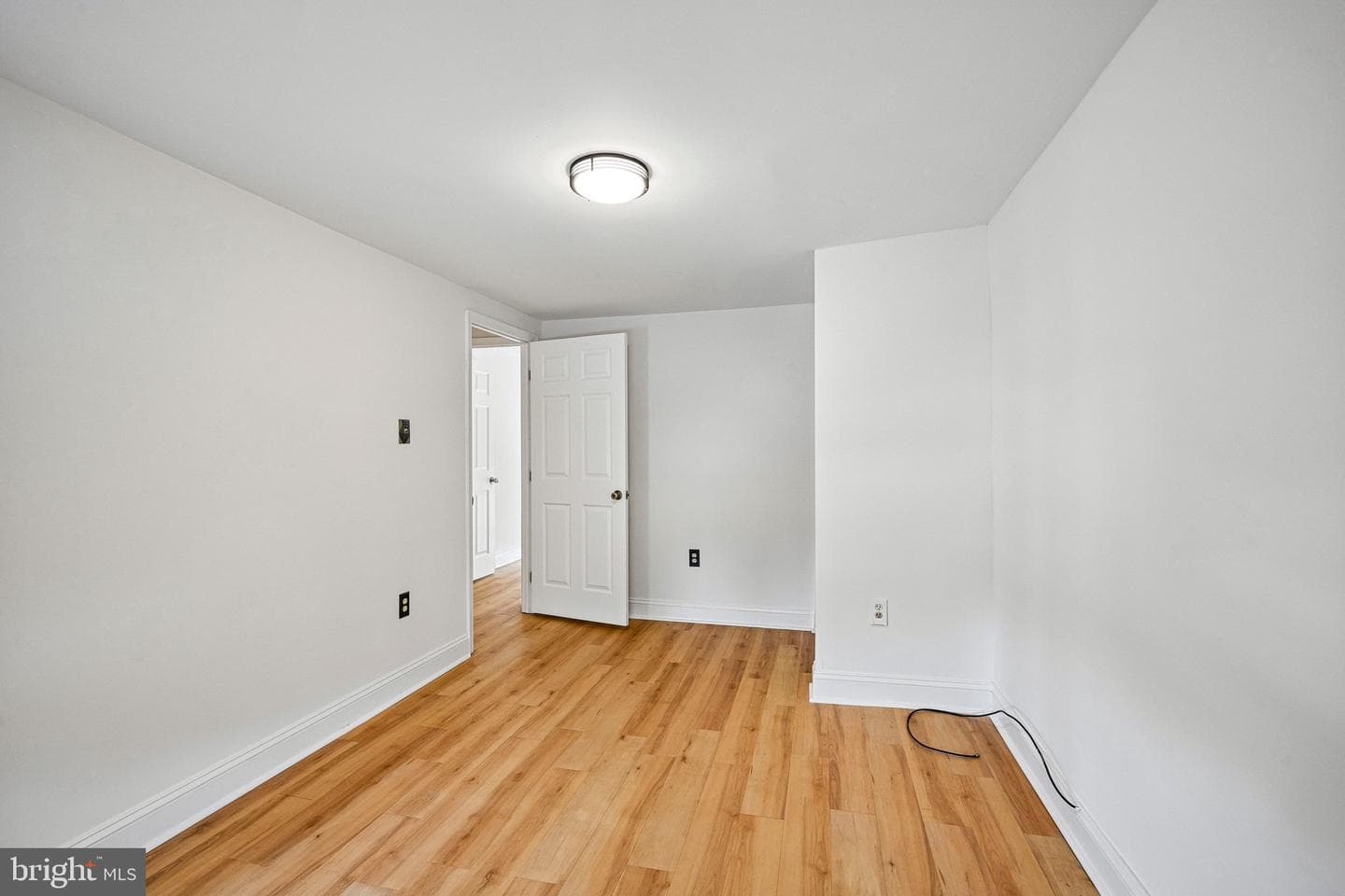 203 Walnut Street photo 23