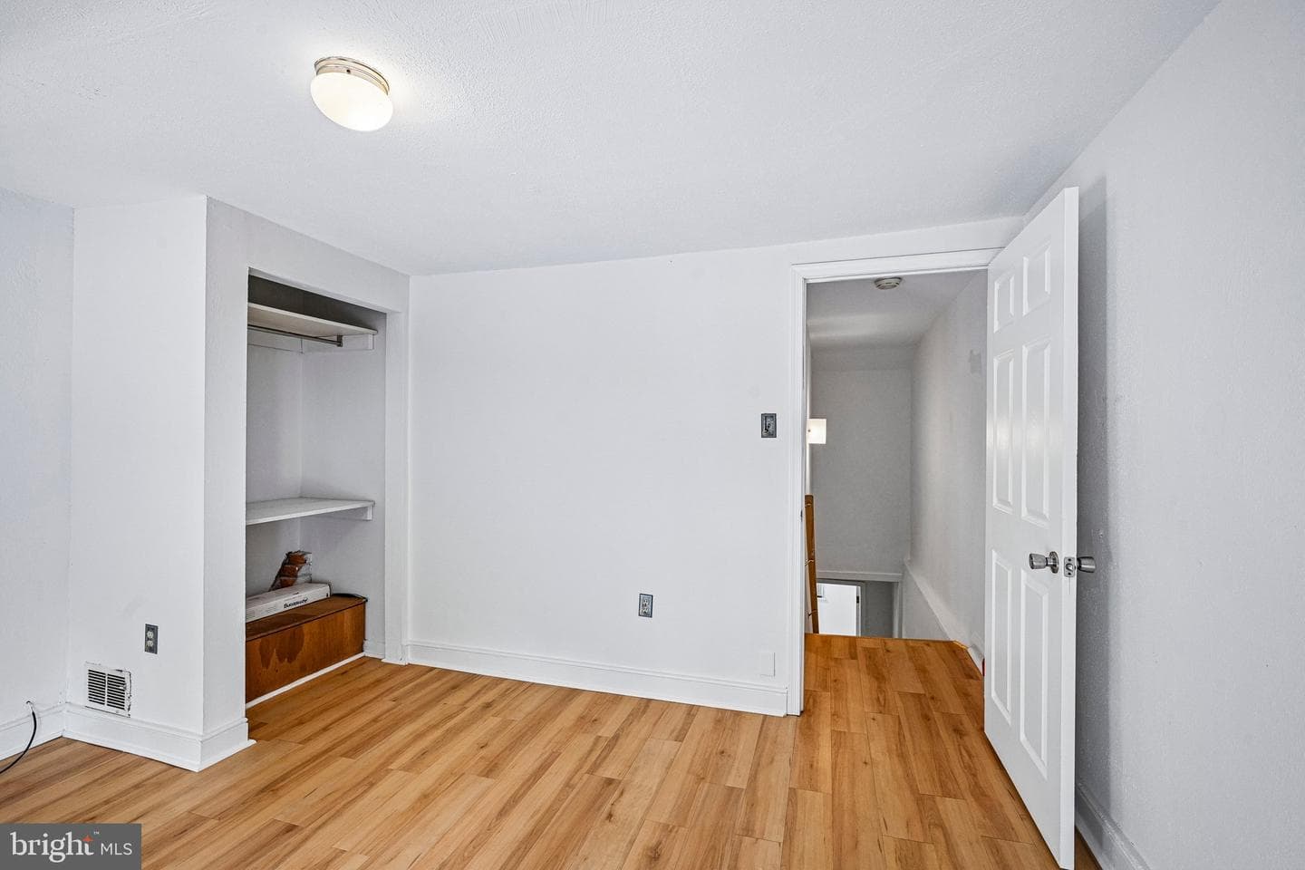 203 Walnut Street photo 25