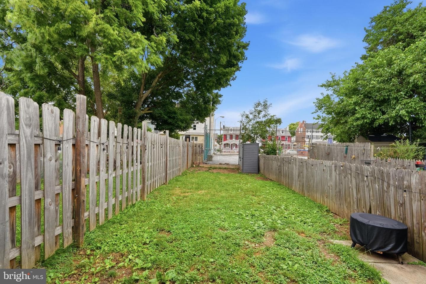 317 Hall Street photo 19