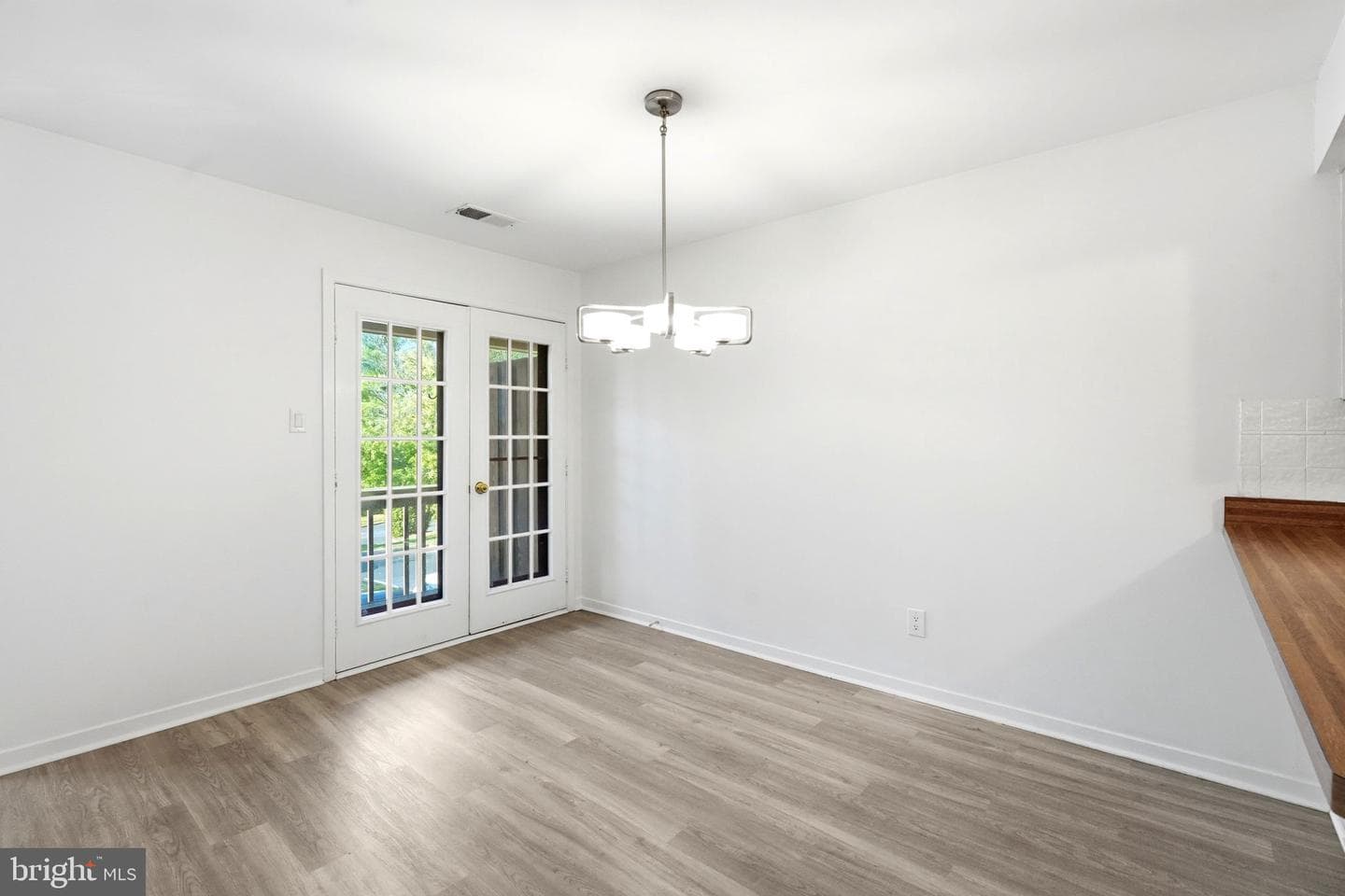 219 Smallwood Court #219 photo 11