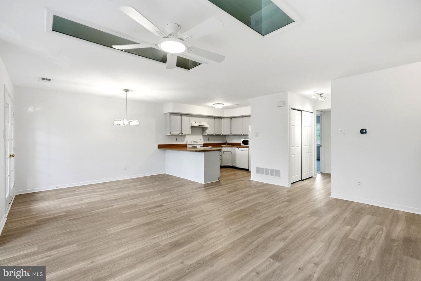 219 Smallwood Court #219 photo 14