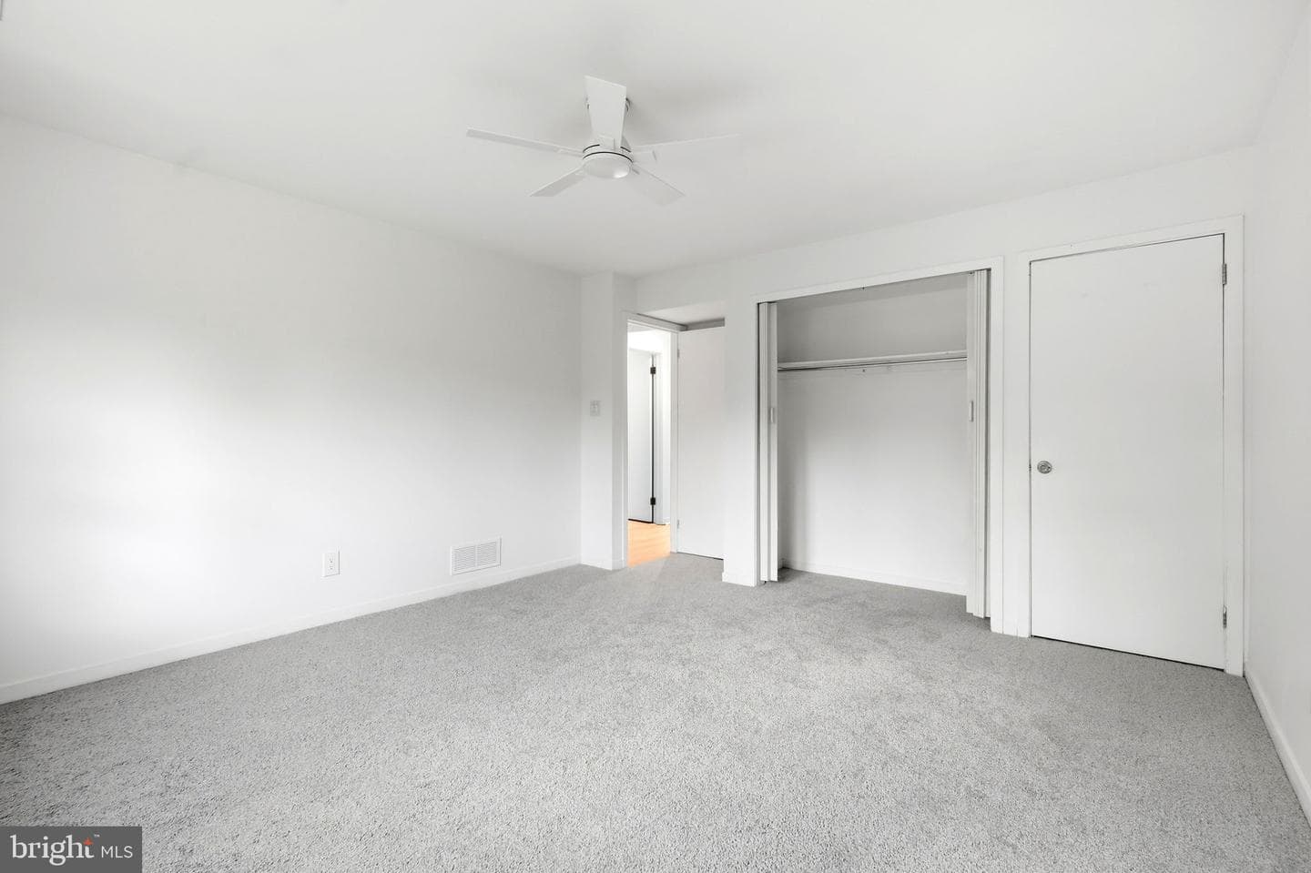 219 Smallwood Court #219 photo 23