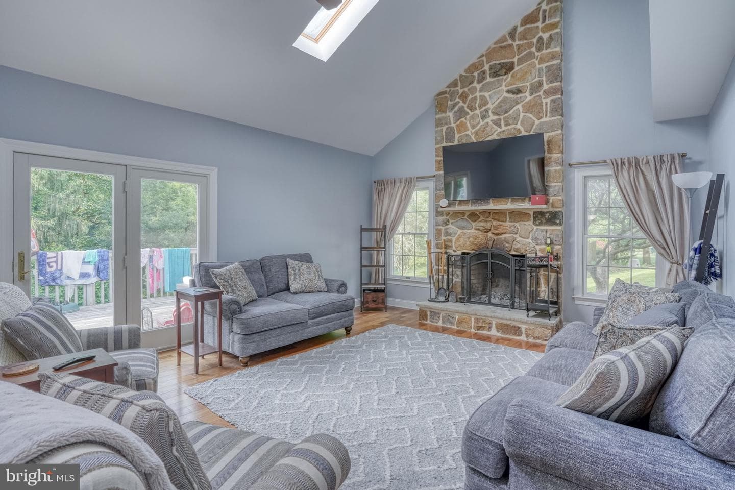 200 Derby Lane photo 17
