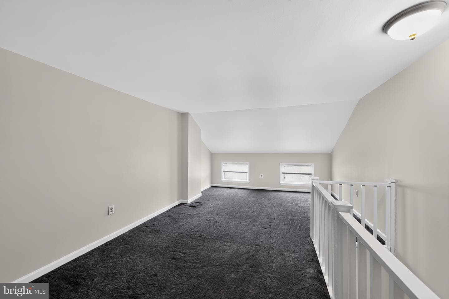 229 E Market Street photo 15