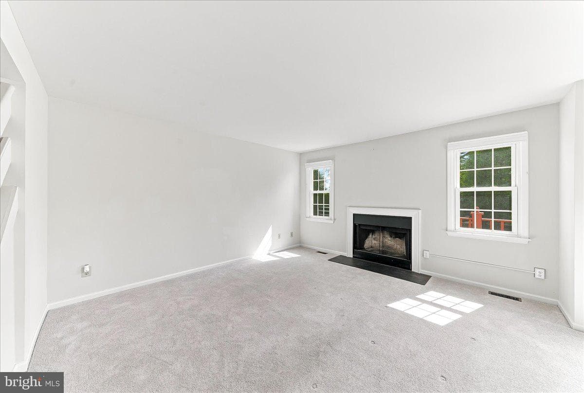 919 Samantha Circle photo 5