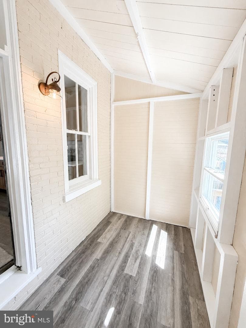 15 Franklin Avenue photo 14