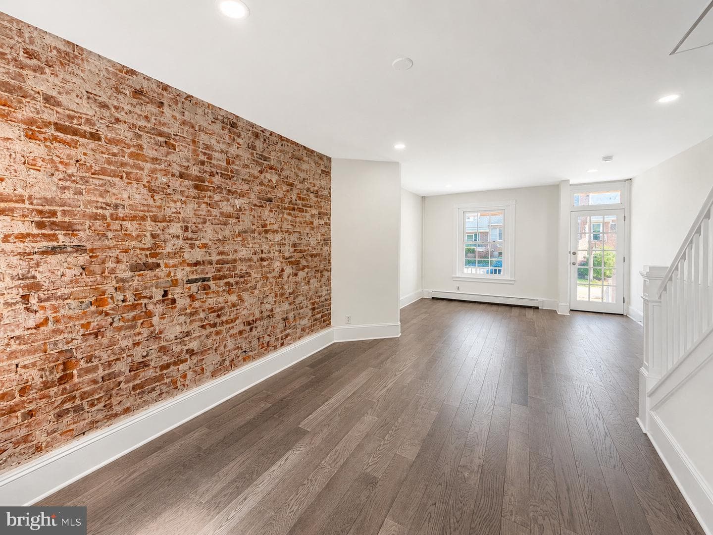 15 Franklin Avenue photo 8
