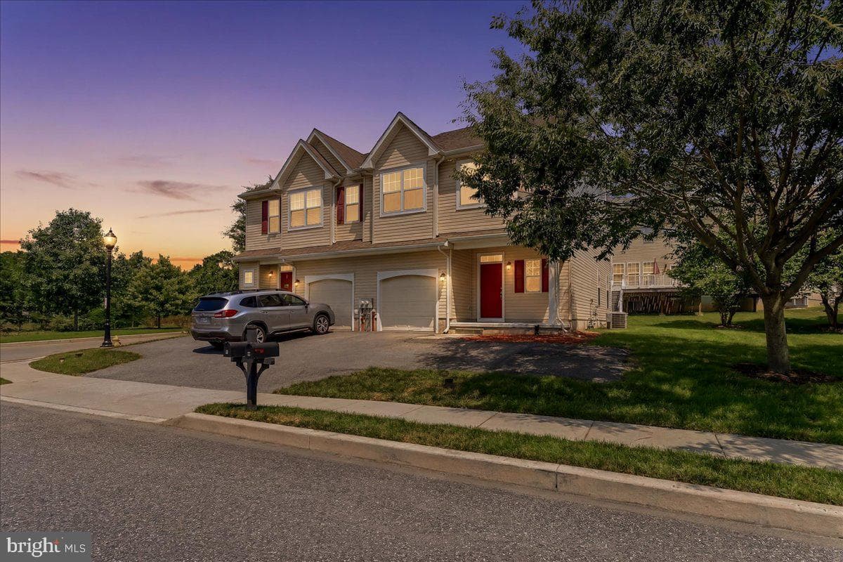 315 E 3rd Street, Avondale