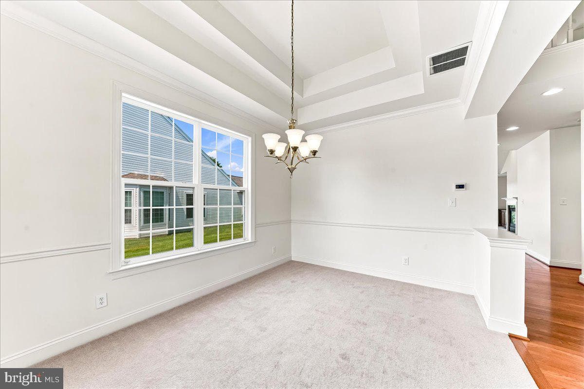 207 Hendrickson Lane photo 6