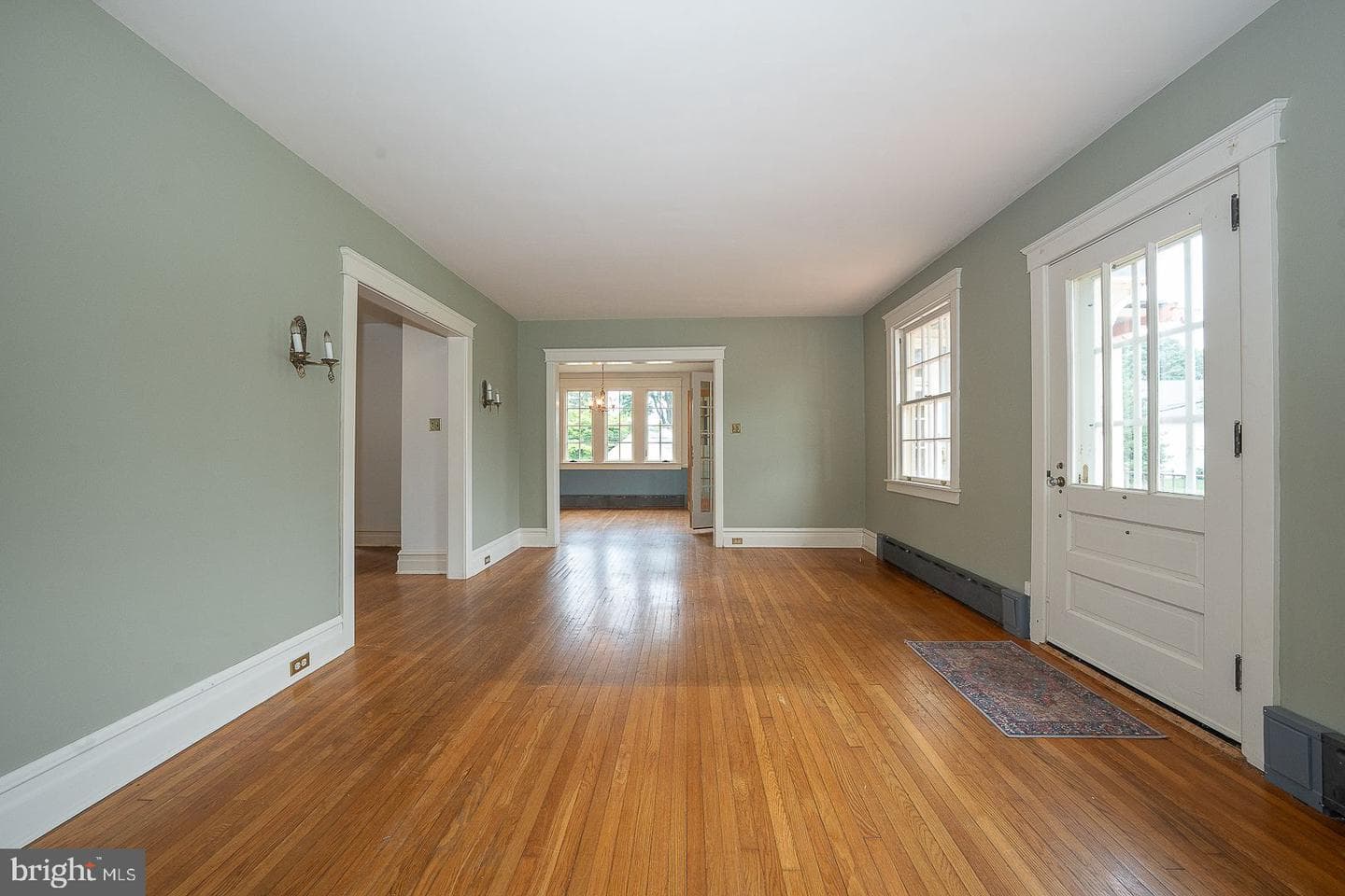 307 Monument Avenue photo 5