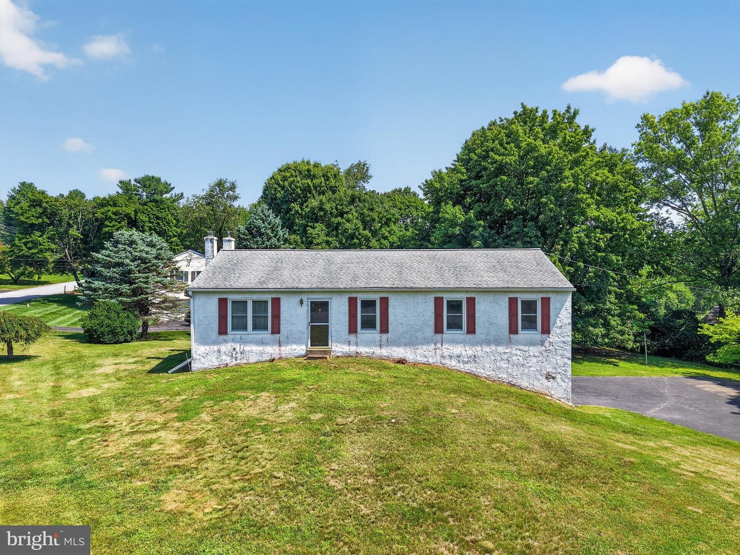 493 Mcgregor Drive photo 3