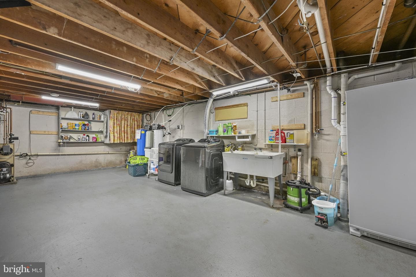 1534 S Keim Street photo 30