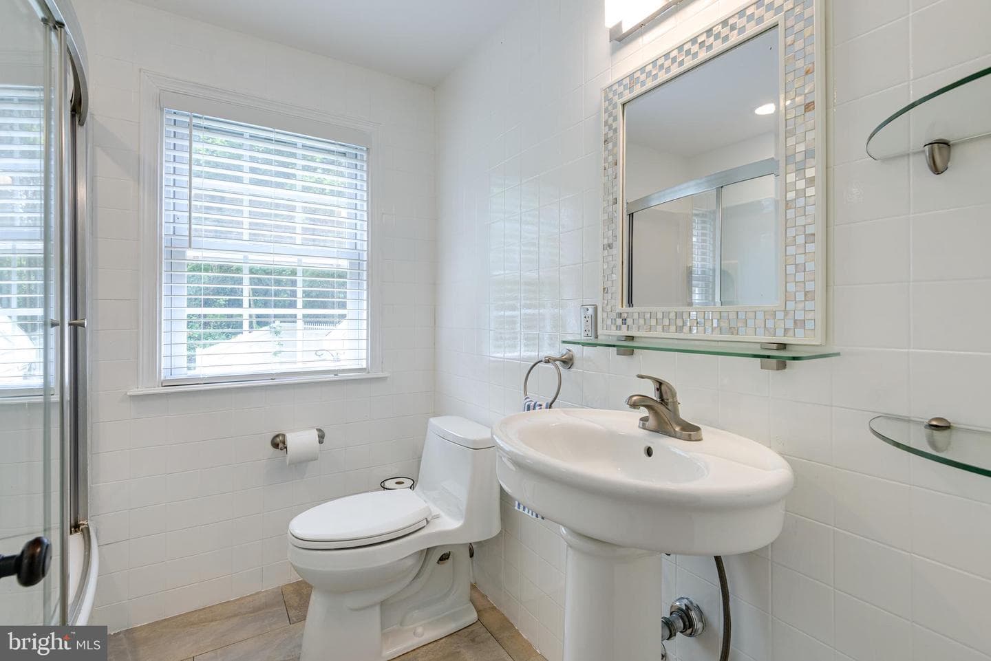 1291 Thomas Road photo 25