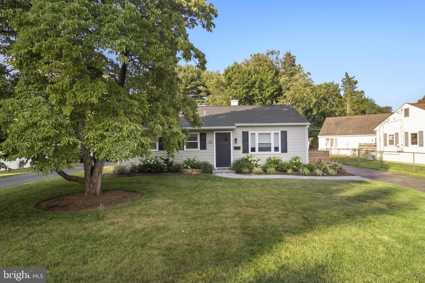 113 Manor Road photo 3