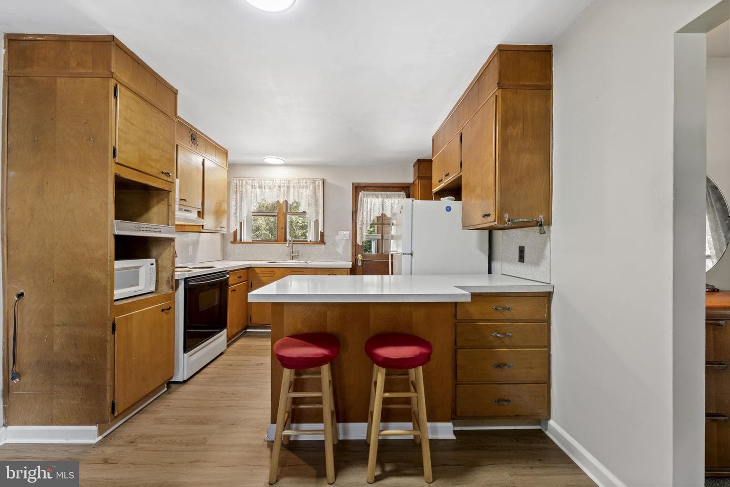 250 Watson Avenue photo 13