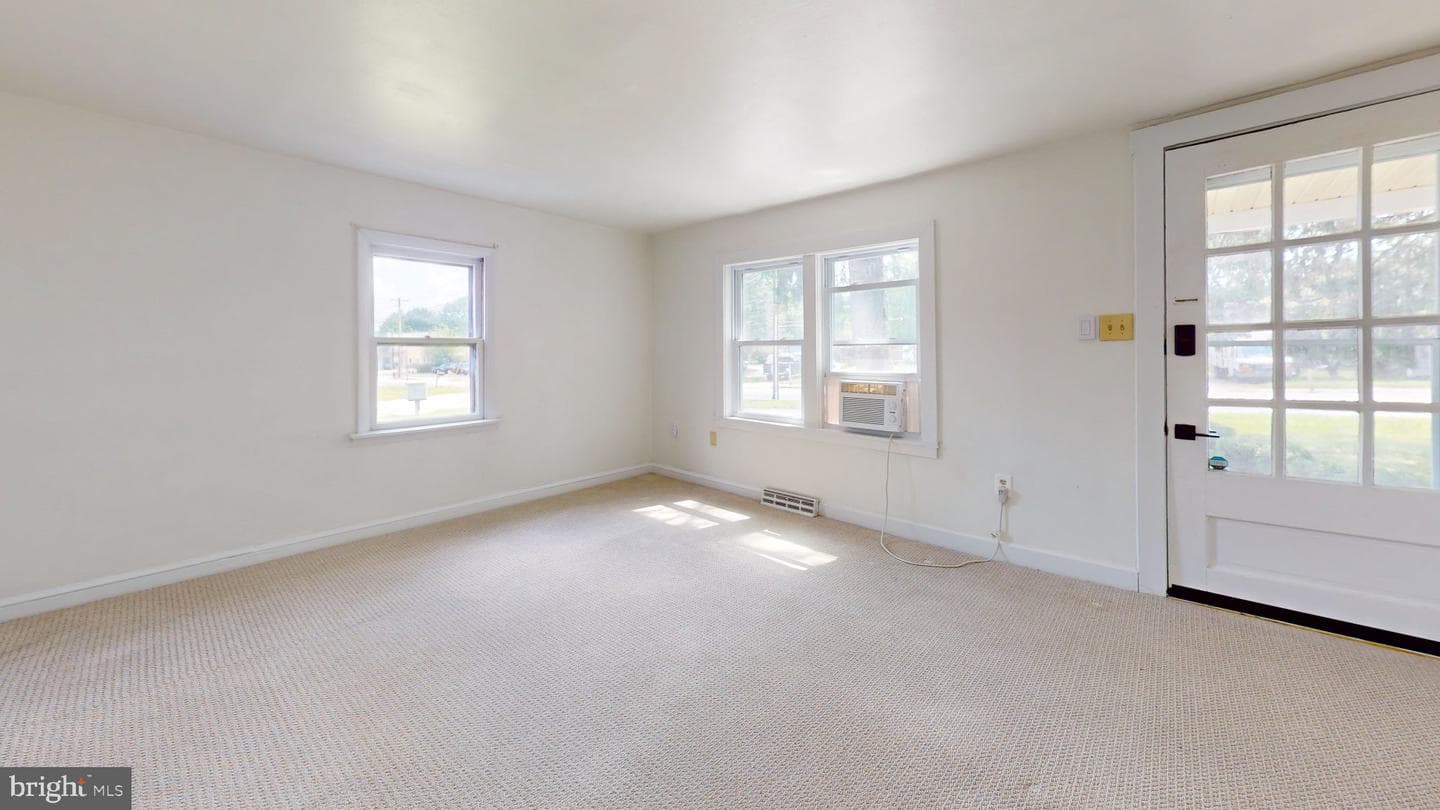 4131 Horseshoe Pike photo 7