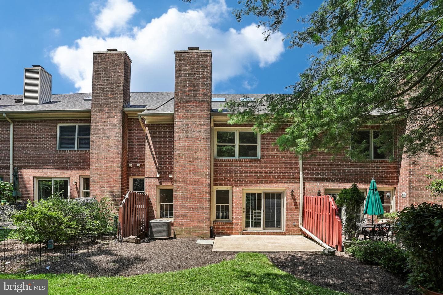 103 Brighton Circle photo 31
