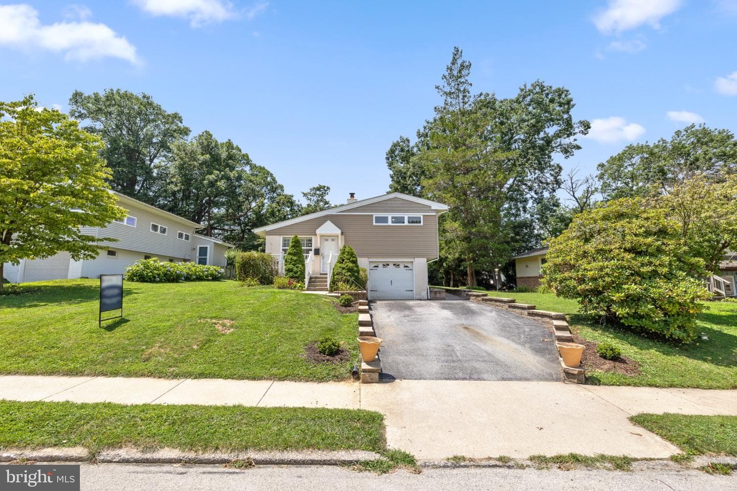 6 Nolan Drive photo 1
