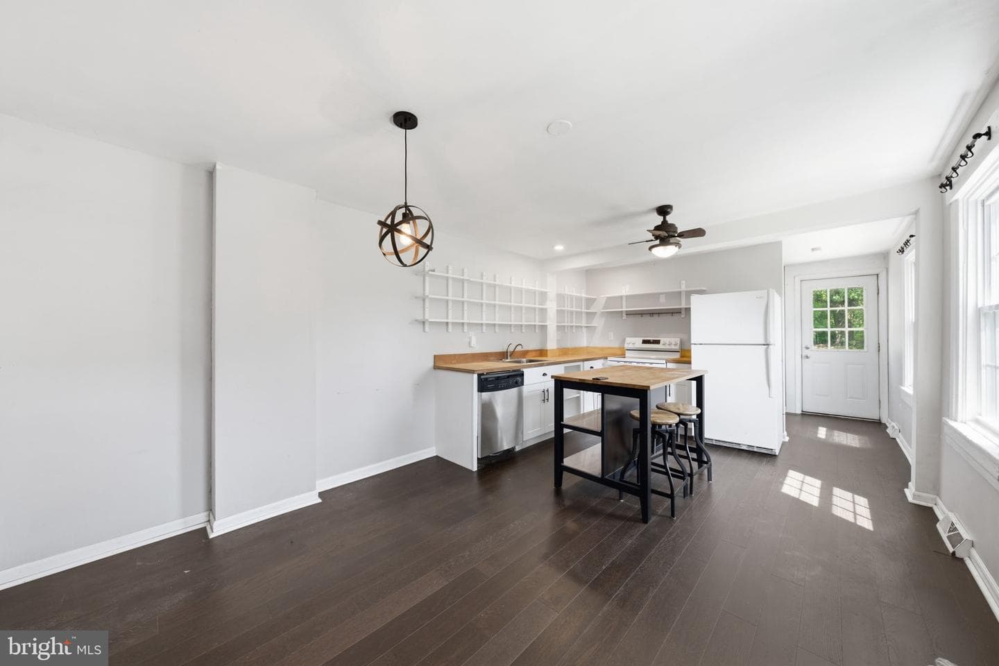 27 Spruce Street photo 15