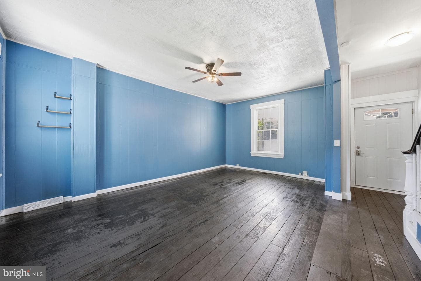27 Spruce Street photo 2