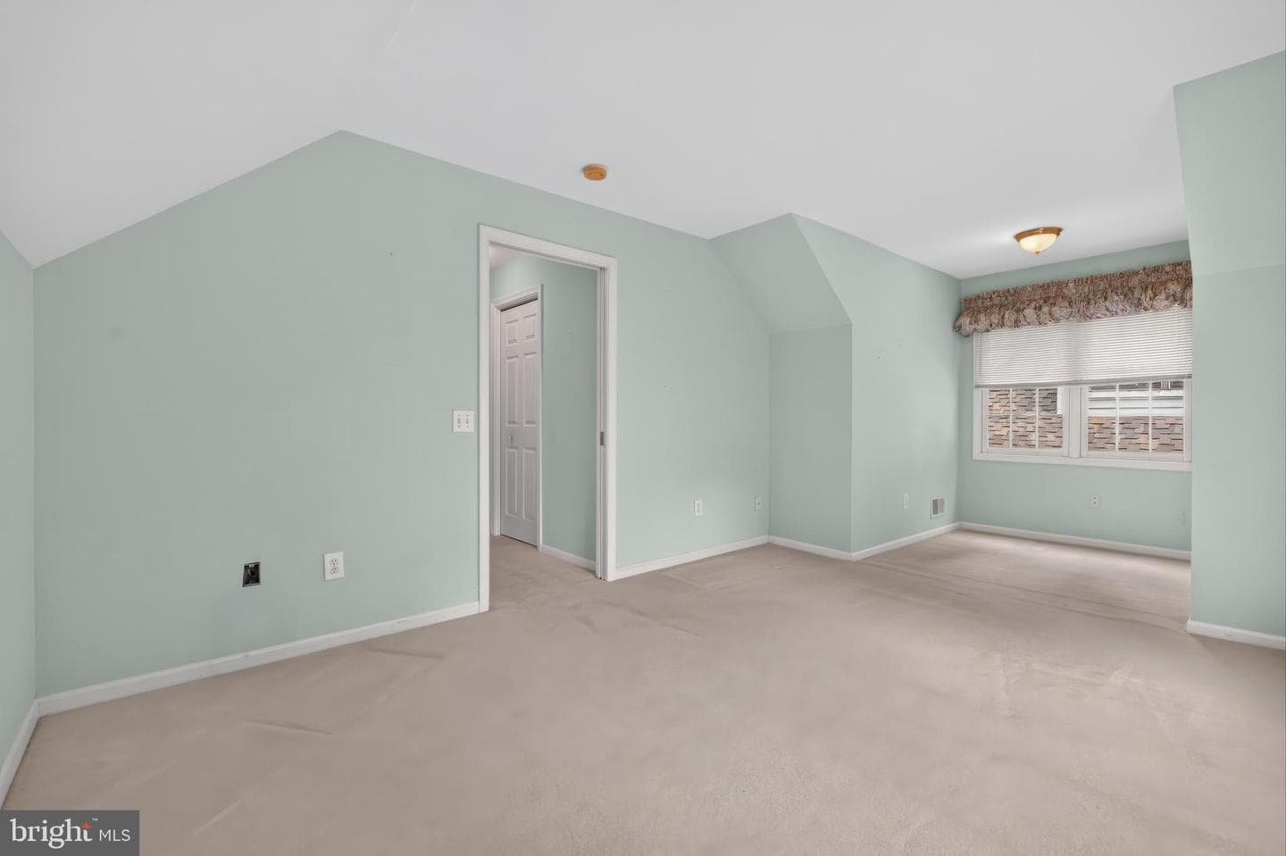424 Buttonwood Road photo 38