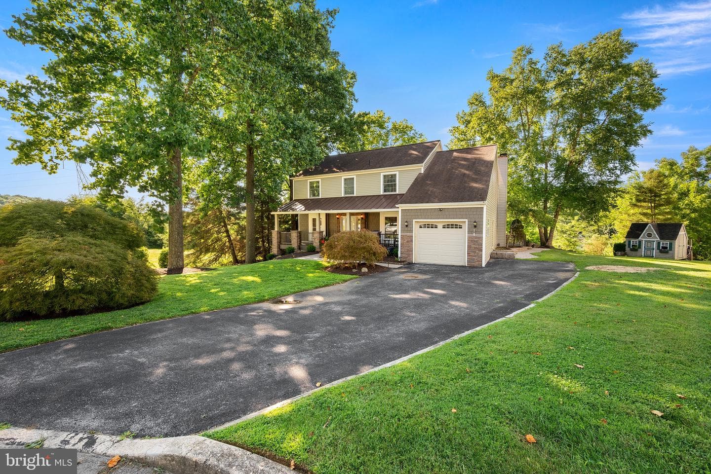 34 Michael Lane photo 34