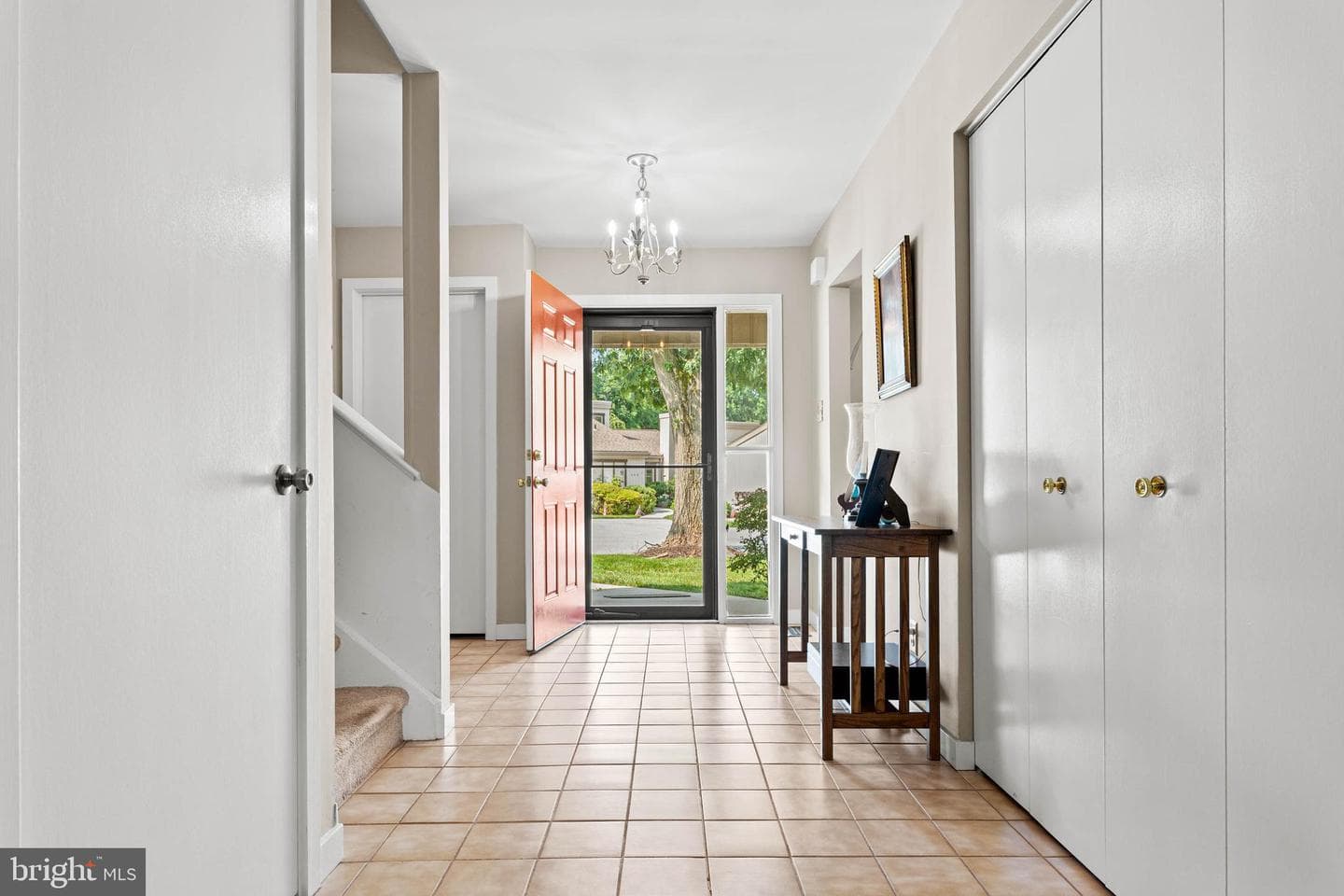 350 Devon Way photo 4