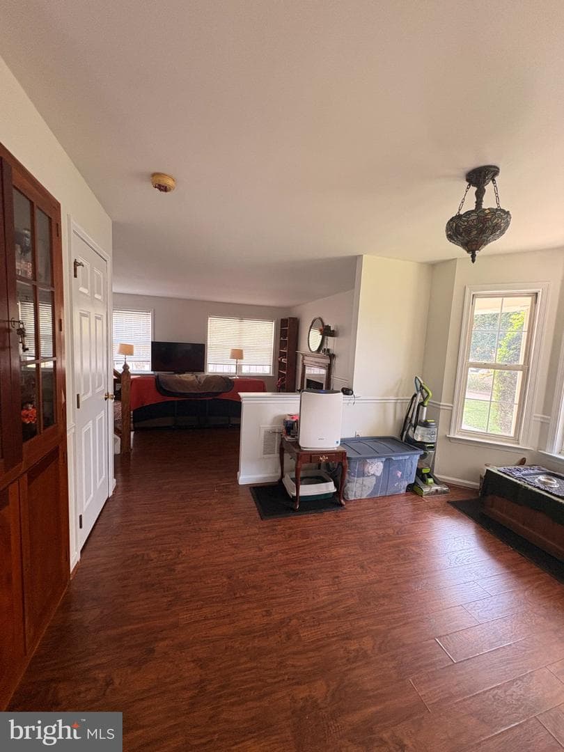135 Peters Court photo 5