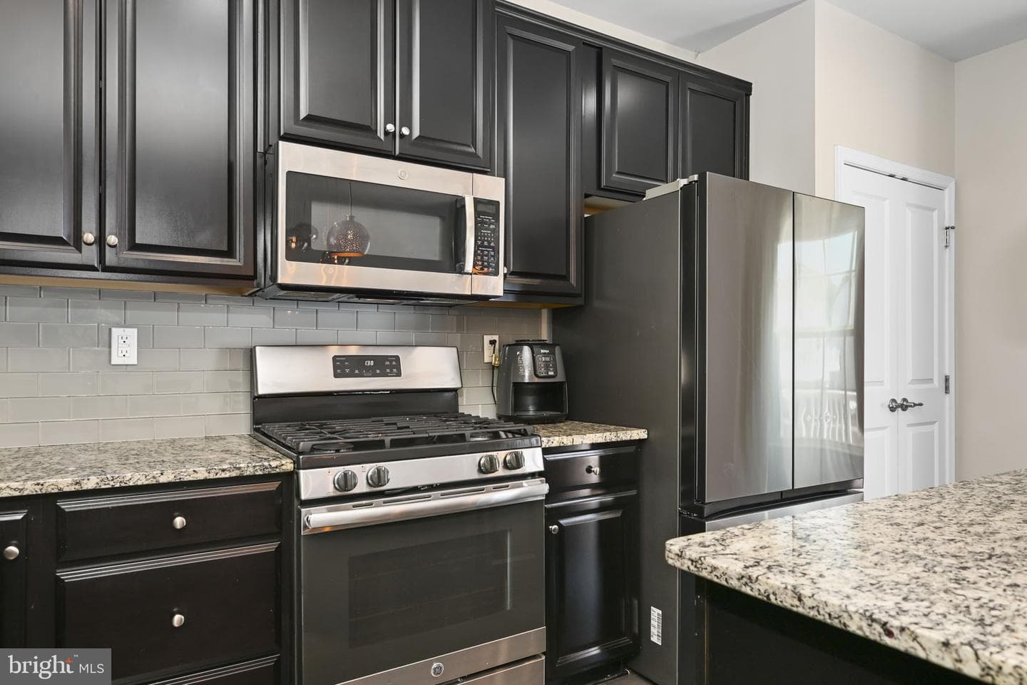 39 Mulberry Green photo 12