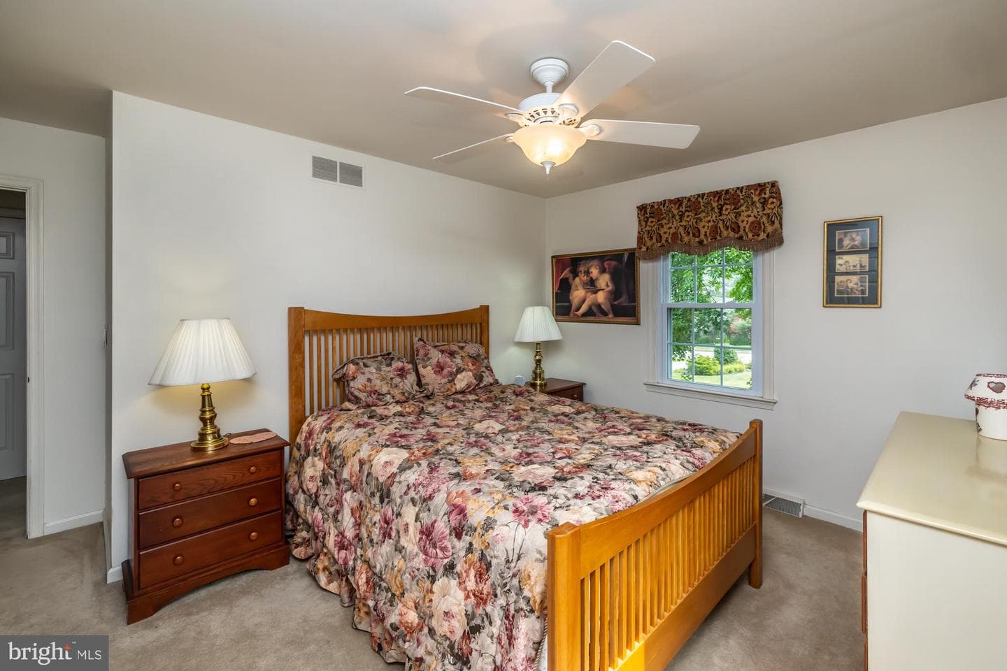 1466 Grove Avenue photo 49