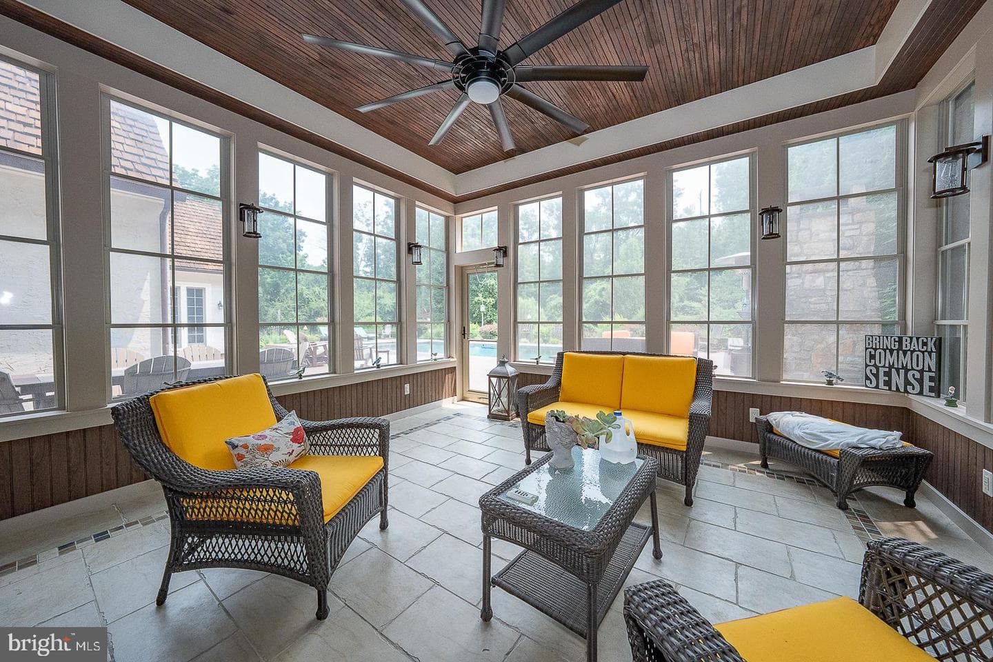 2048 Buttonwood Road photo 32
