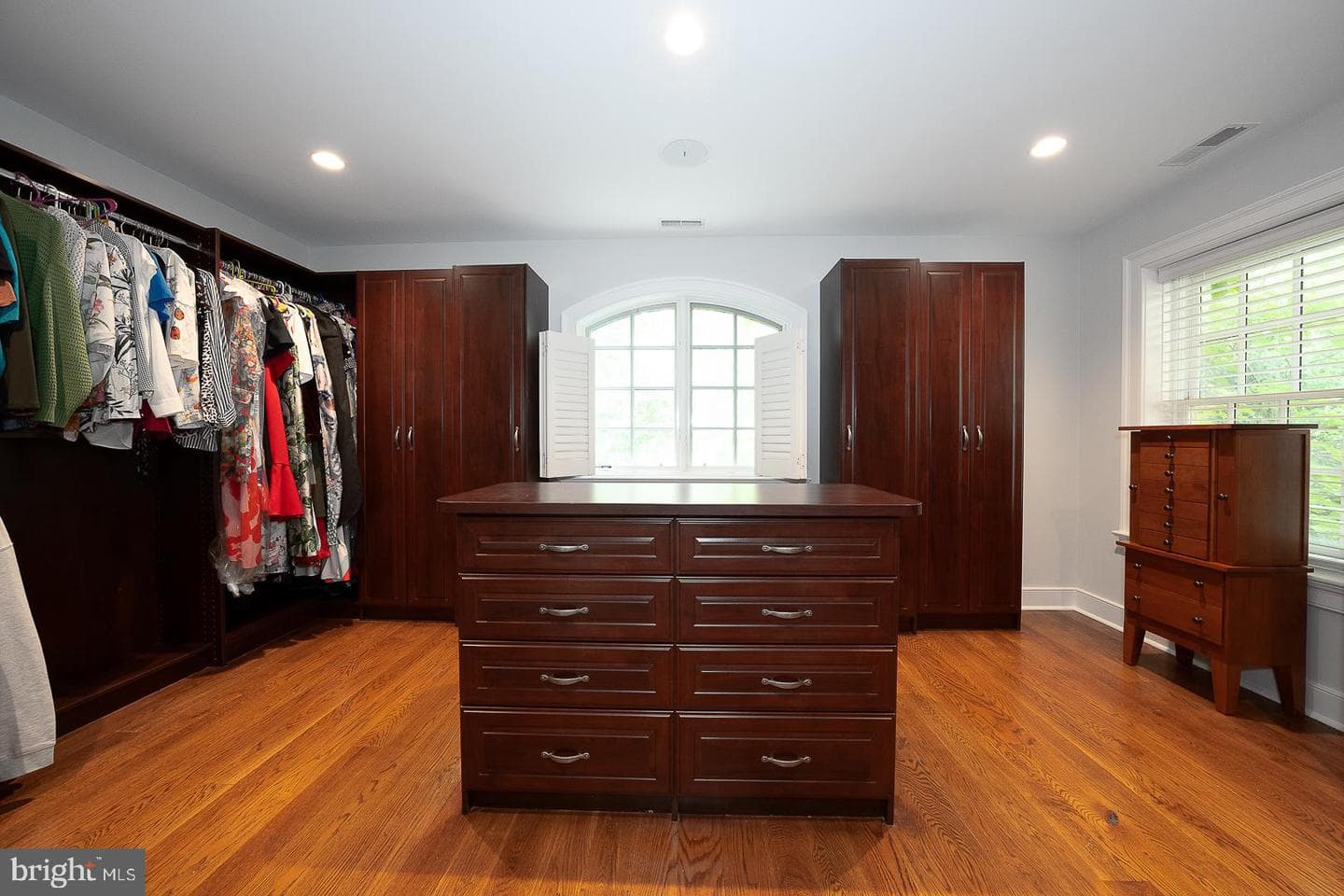 2048 Buttonwood Road photo 40
