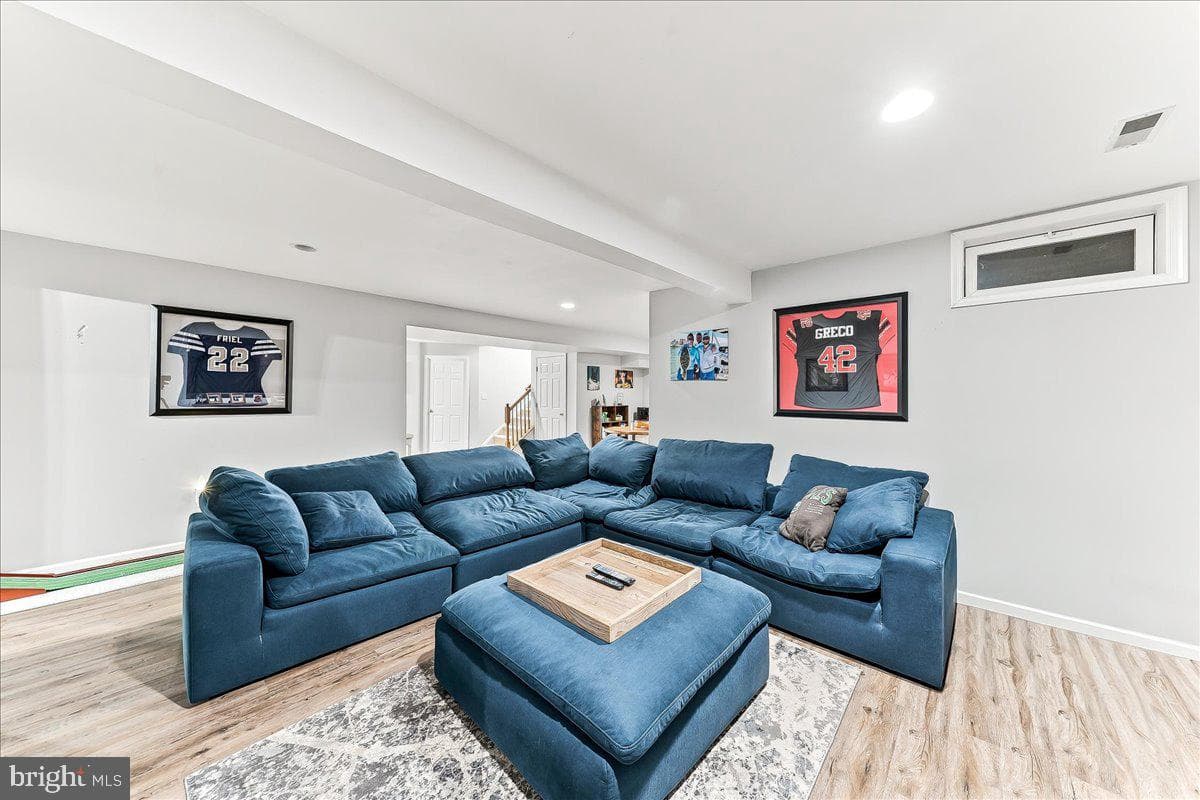 40 Caversham Drive photo 33