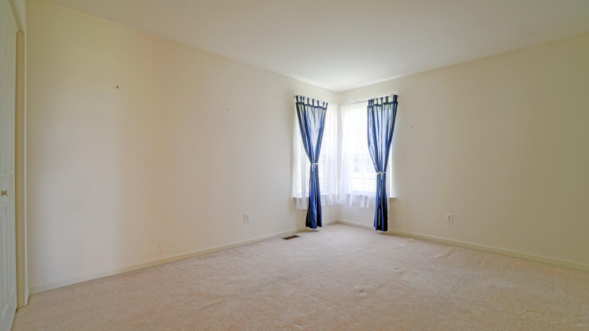 412 Buttonwood Lane photo 36