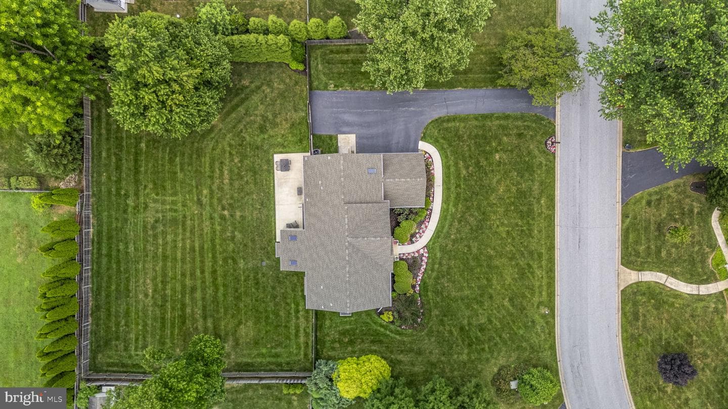 410 Misak Drive photo 38